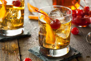 Read more about the article 12 Best Bitters for Old Fashioned