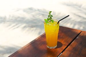 Read more about the article 10 Best Orange Curacao Substitutes