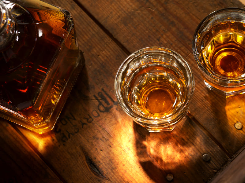 You are currently viewing Brandy Vs Whiskey: What’s the Difference?