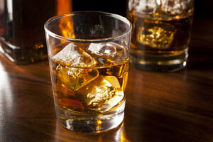 Read more about the article 25 Best Sipping Bourbons to Drink Neat