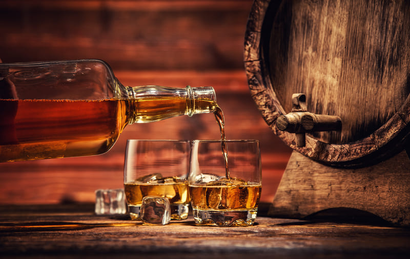 You are currently viewing Can a Fine Whiskey Age Overnight: Is It Possible?