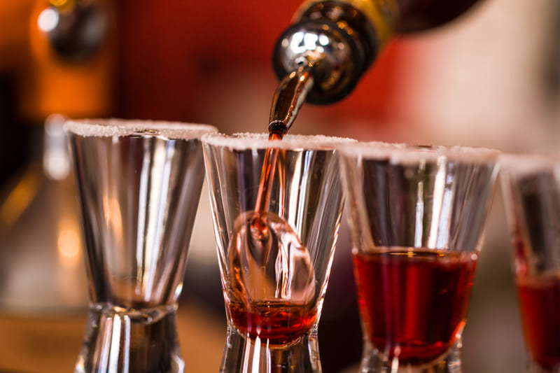 You are currently viewing How Many Shots To Get Drunk: 16 Types of Alcohol