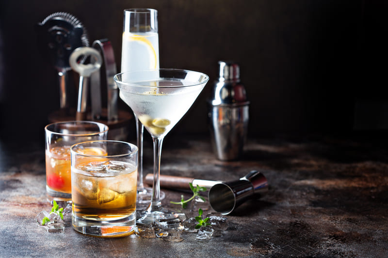You are currently viewing 25 Best Vodka Drinks To Order At a Bar