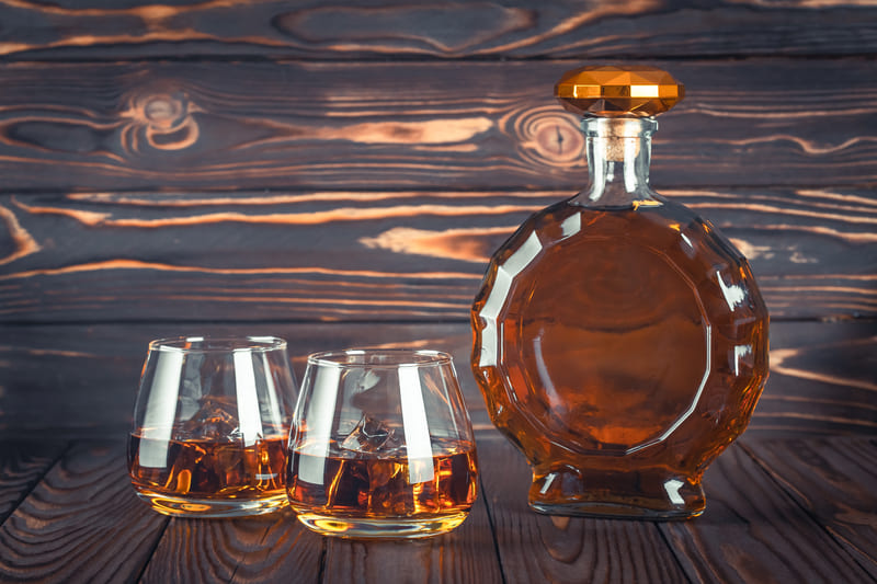 You are currently viewing Jim Beam Collector Bottles: Price, Value And Buying Guide