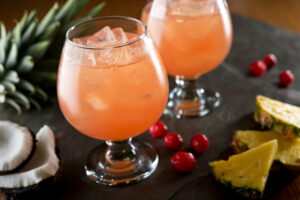 Read more about the article What To Mix With Malibu Coconut Rum (Top 15 Mixers)