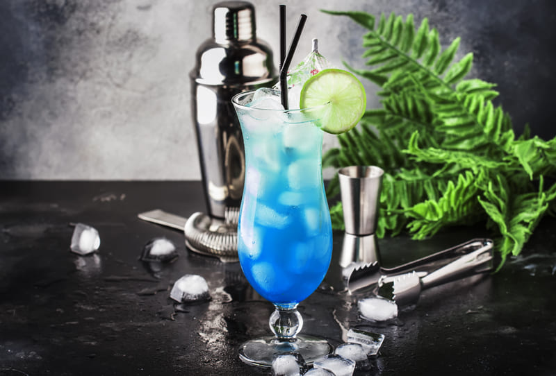 You are currently viewing 20 Best Hpnotiq Drinks with Recipes