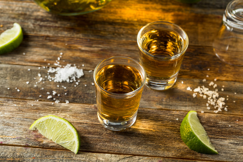 You are currently viewing Reposado vs Anejo: What’s the Difference?