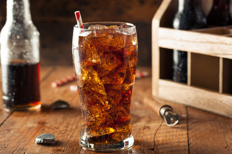 You are currently viewing What Alcohol Goes With Dr Pepper? (10 Top Picks)